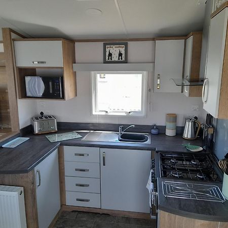 Visma Caravan Llanddwywe Kültér fotó