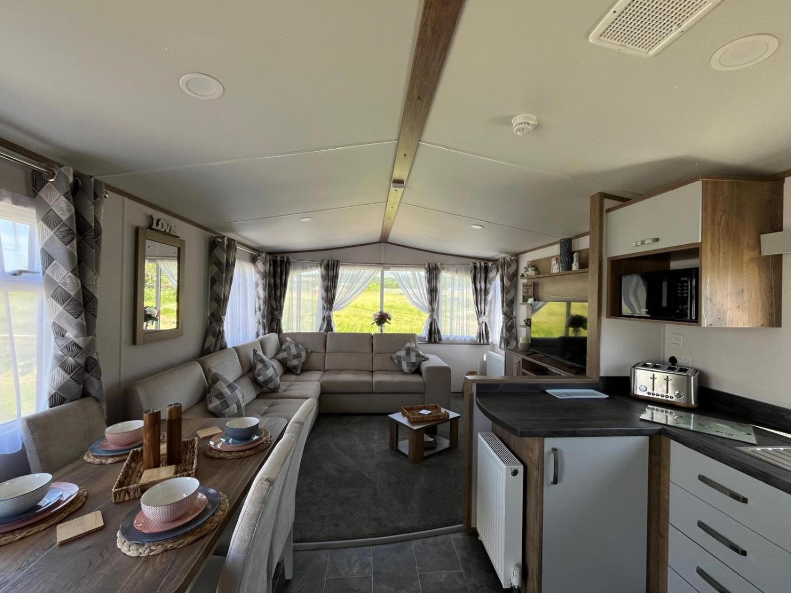 Visma Caravan Llanddwywe Kültér fotó