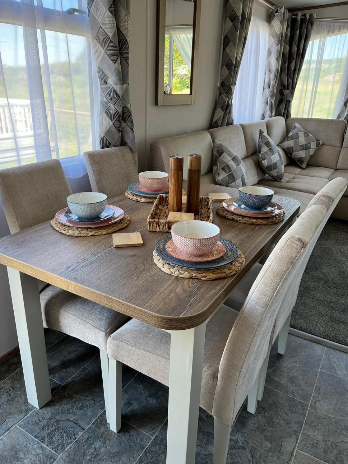 Visma Caravan Llanddwywe Kültér fotó
