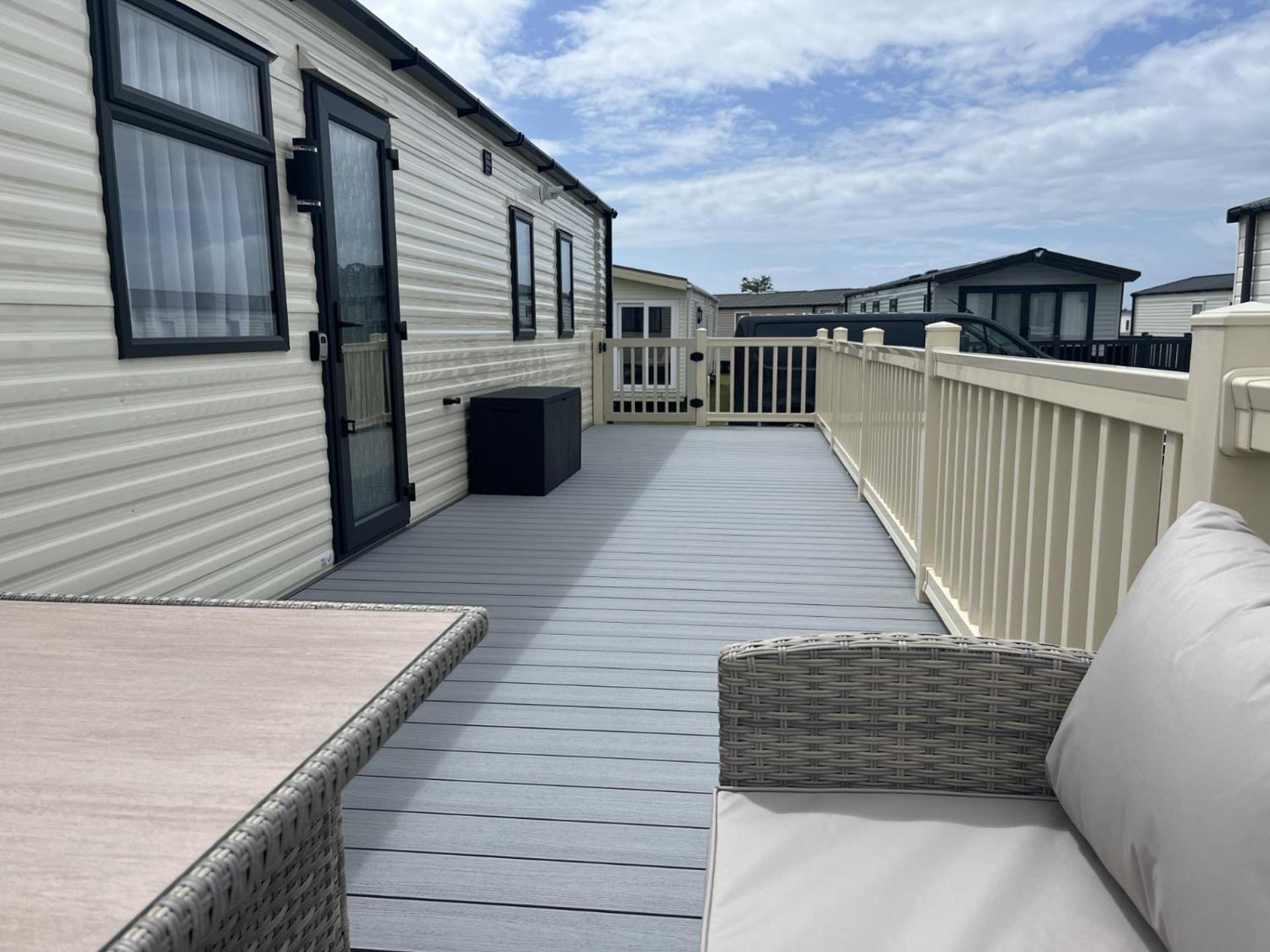 Visma Caravan Llanddwywe Kültér fotó